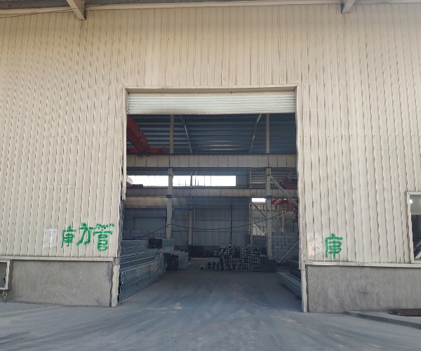 镀锌方矩管库